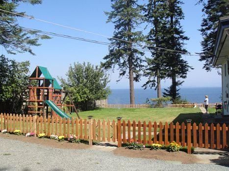 Edgewater Motel Campbell River Exterior foto